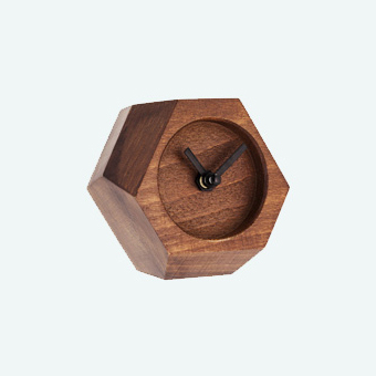 Часы настольные Wood Job заказать в Москве типография Атмосфера